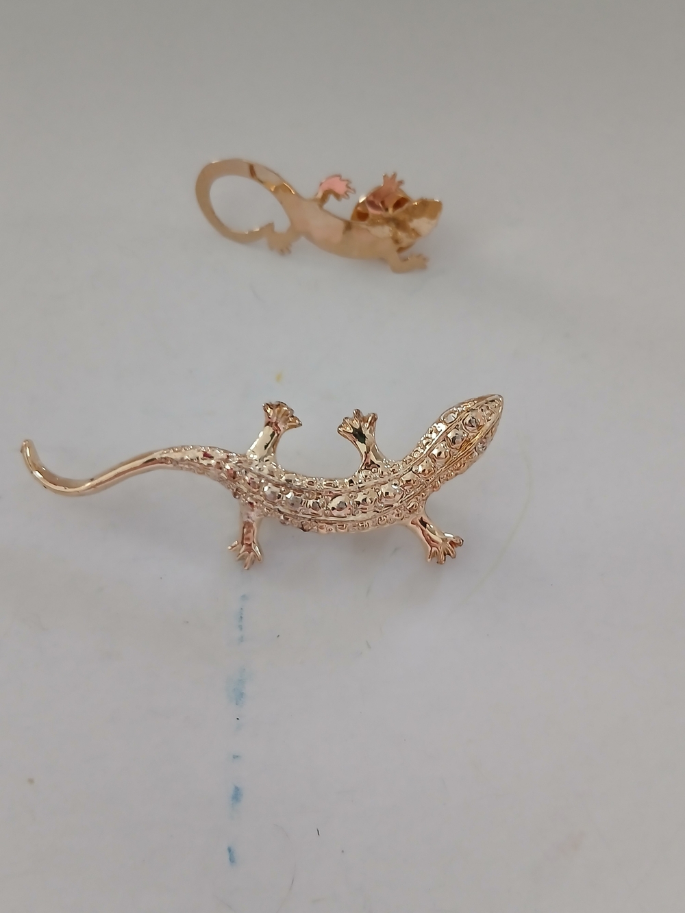 Rose Gold Lizard Brooch Pin - Elegant Women’s Jewelry